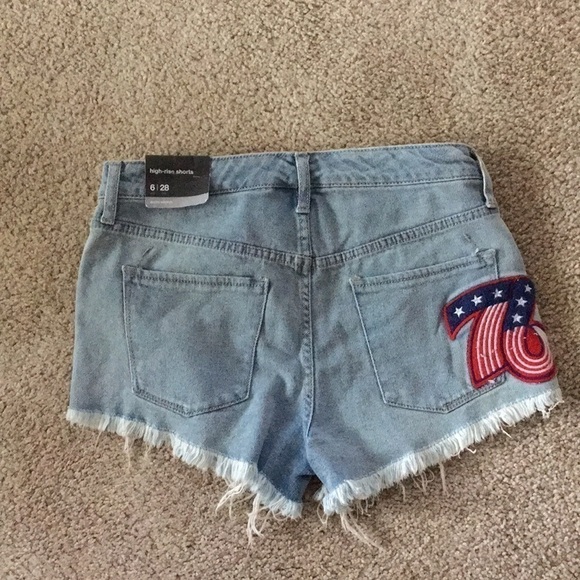 Mossimo High waisted Spirit of 76 shorts Sz 6 - Picture 1 of 5